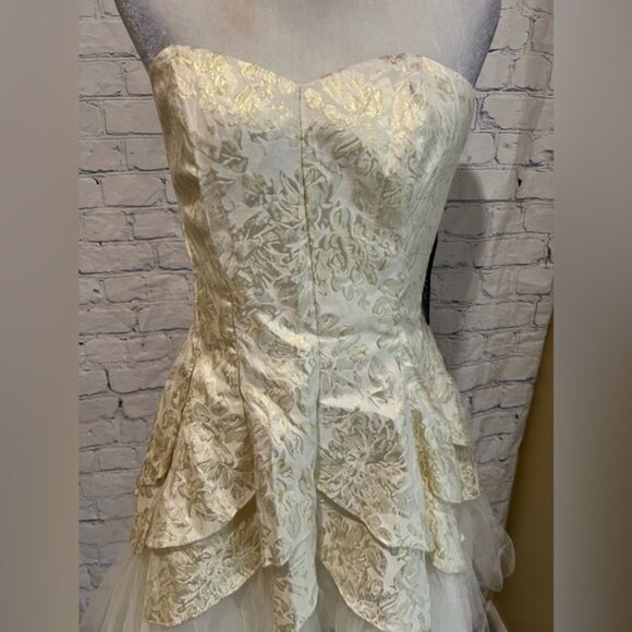 NWT Masquerade gold homecoming prom dress With Tulle Size 13/14 - Picture 2 of 9
